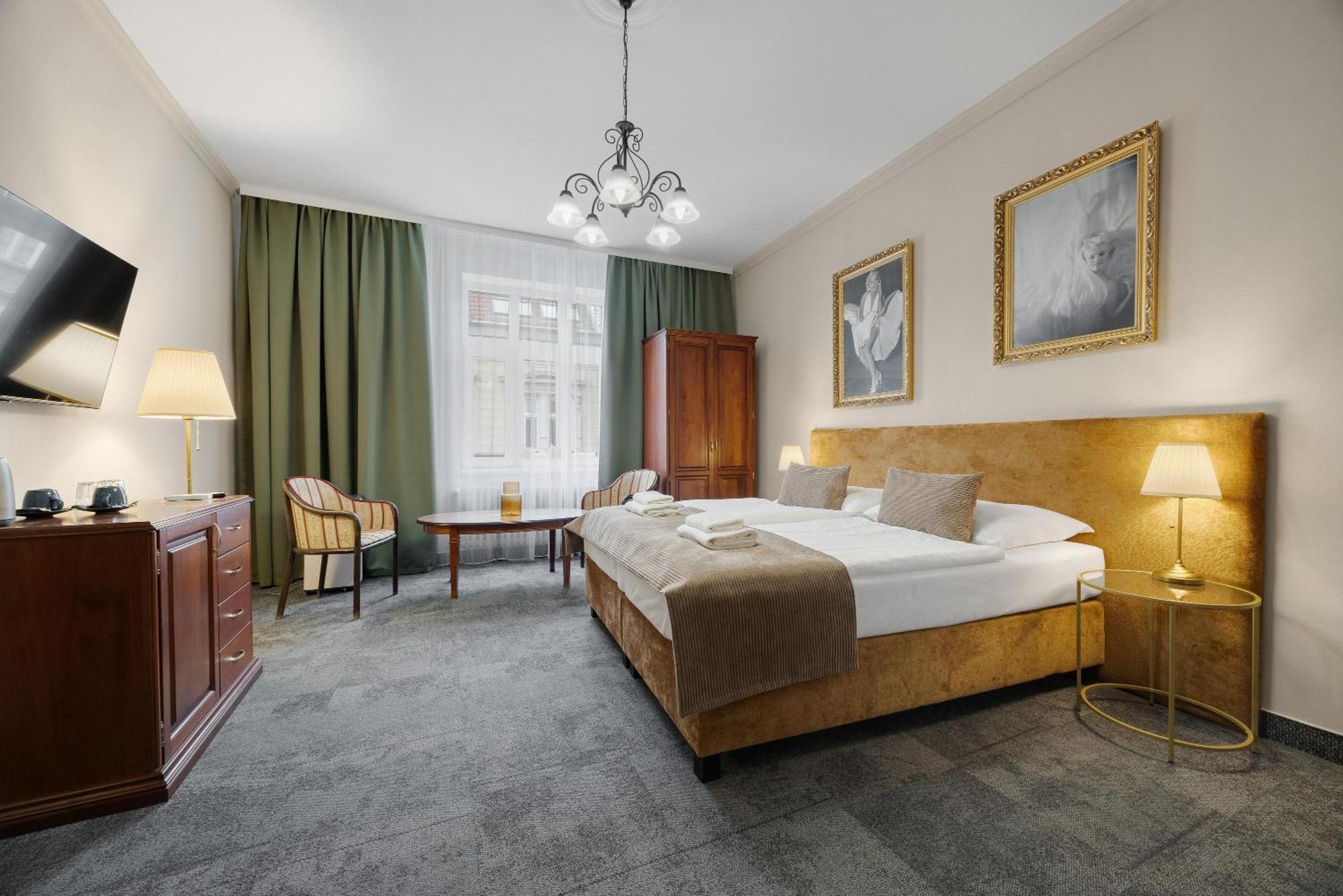 Hotel Reverie - Dependance, Check-In At Metropolitan Star Bratislava Exterior foto