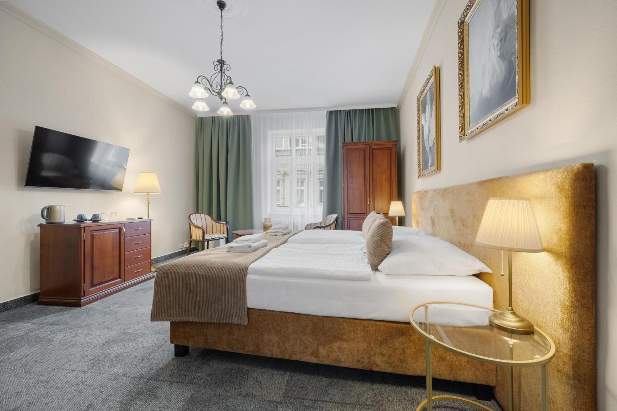 Hotel Reverie - Dependance, Check-In At Metropolitan Star Bratislava Exterior foto